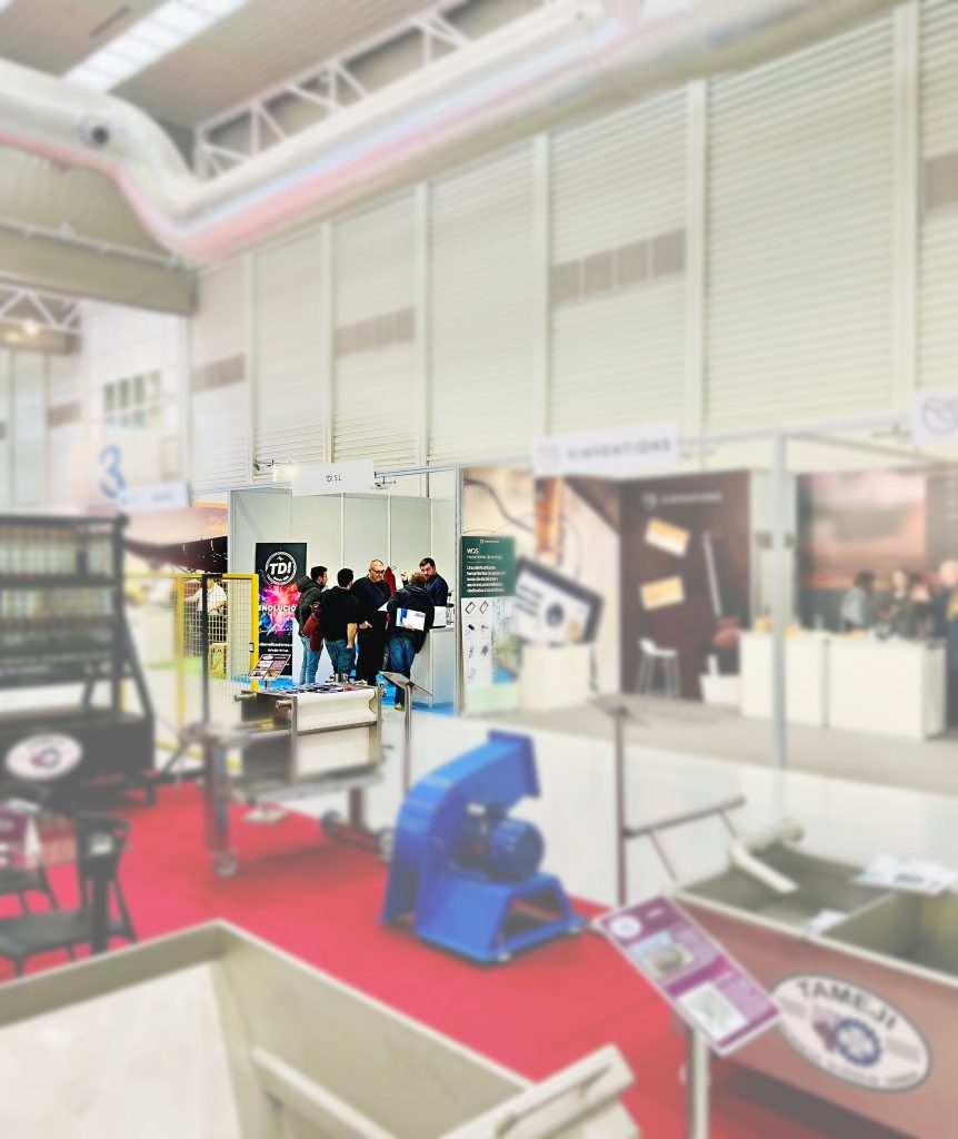 Vista lejana Stand de TDI en SIEB 2026